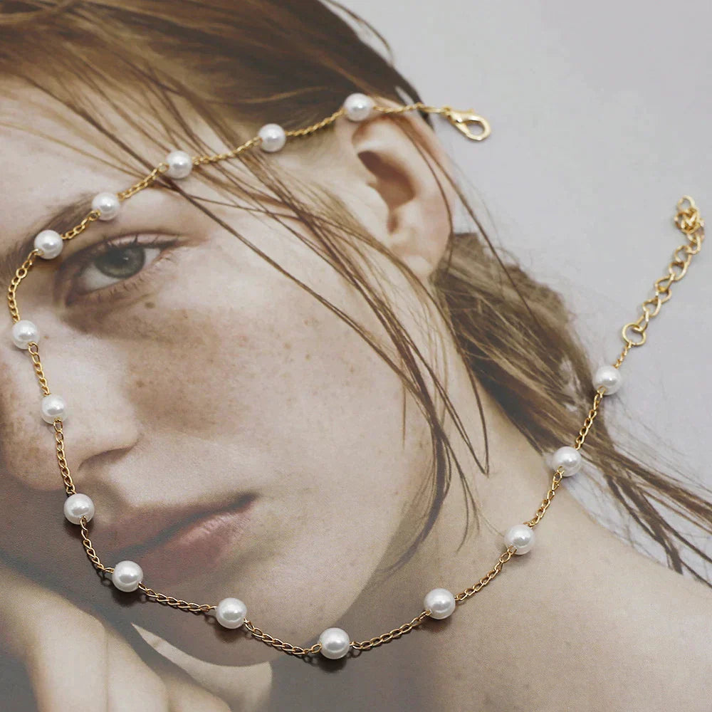 Romantic Gold Necklace for Special Moments