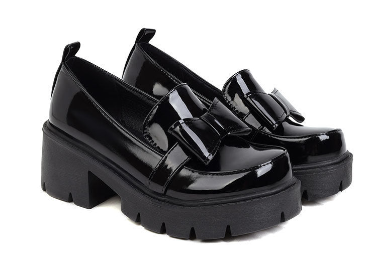 Graceful Orthopedic Shoes for Modern Look