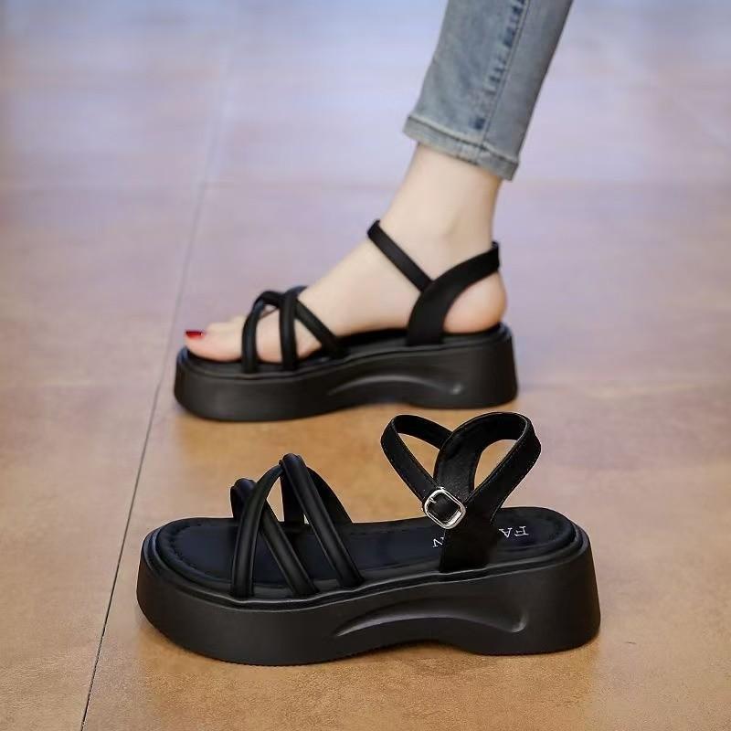 Graceful Orthopedic Sandals for Modern Look