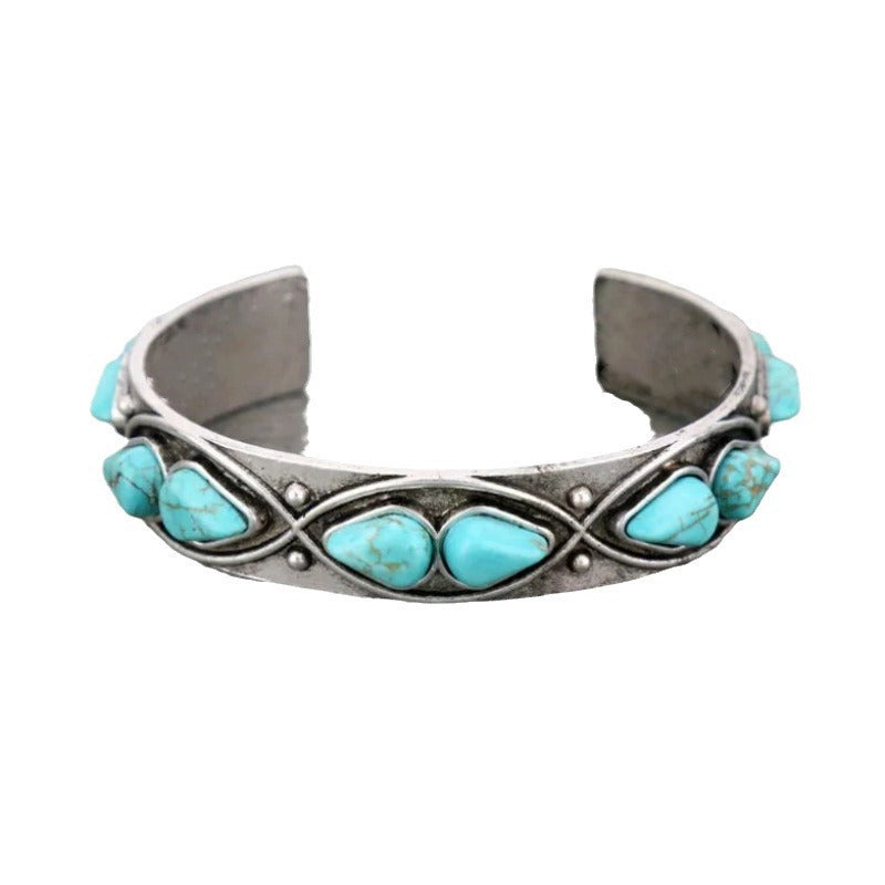 Charming Bracelet for Any Occasion