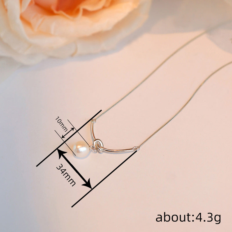 Classic Pearl Necklace with Timeless Appeal