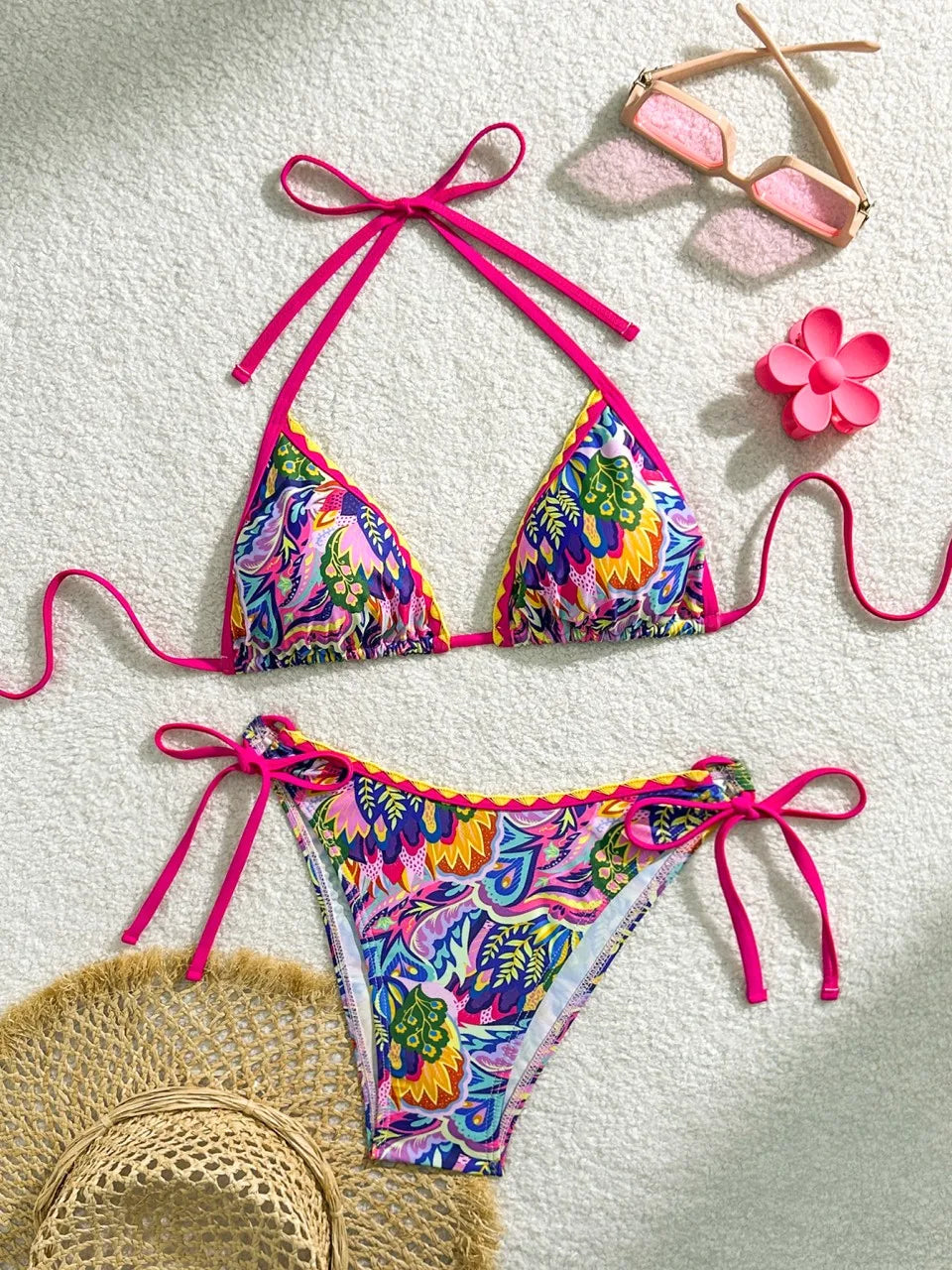 Beautifully Finished Bikini in a Timeless Design