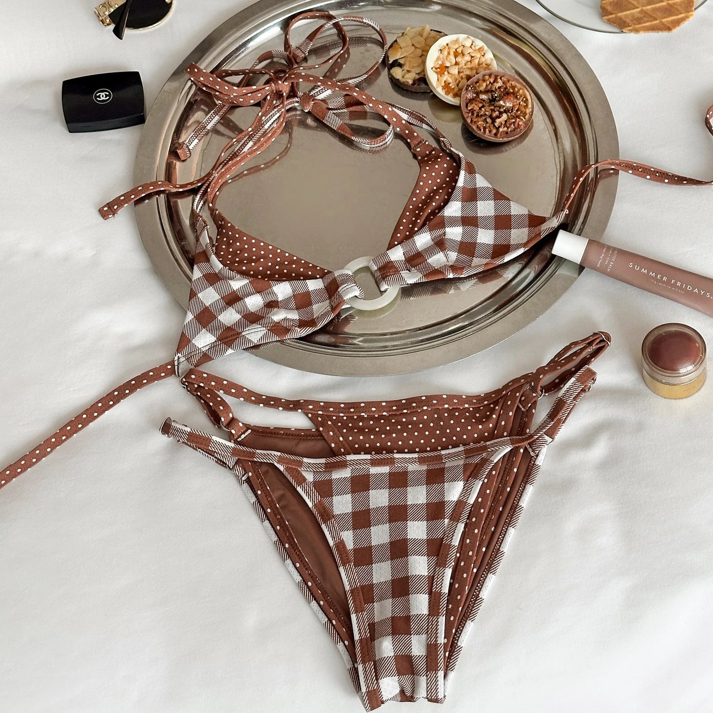 Effortlessly Bathing Suit With a Timeless Design