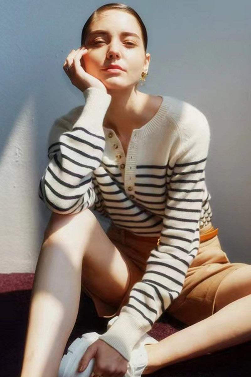 Timeless Vintage Style Jumper