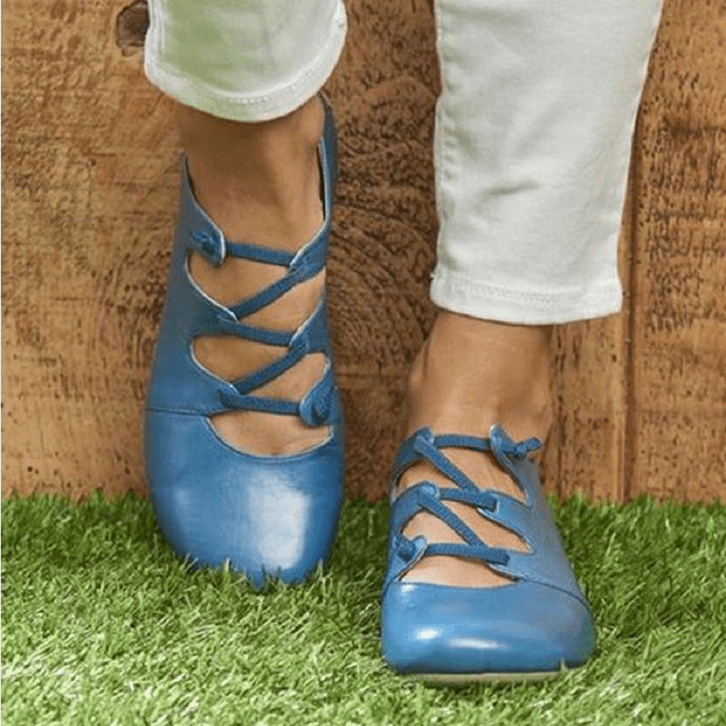 LM | Chic casual strappy flats