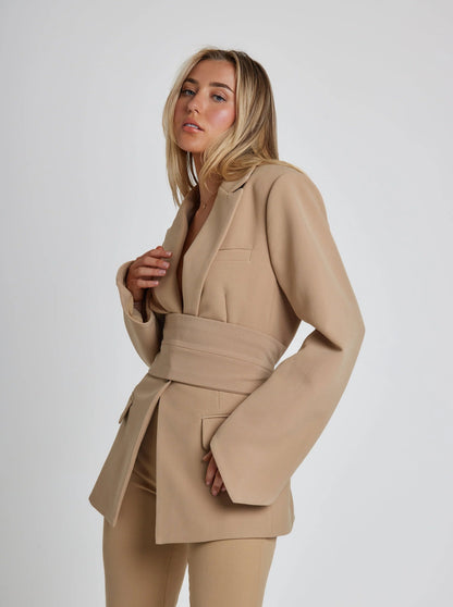 LM | Blazer with belt