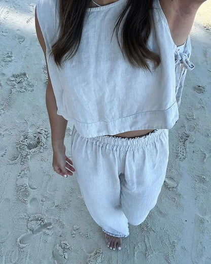 LM | Two-piece set consisting of vest and trousers with lacing