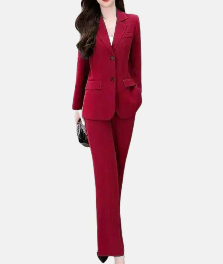 LM | Elegant trouser suit with fitted blazer