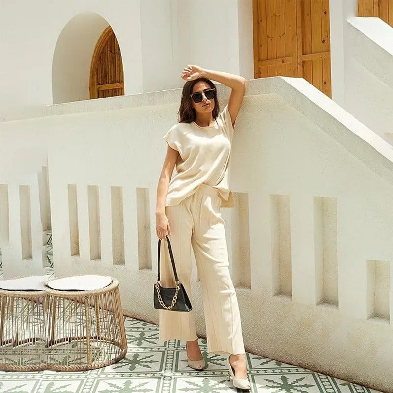 LM | MW - Elegant two-piece set with wide trousers & T-shirt