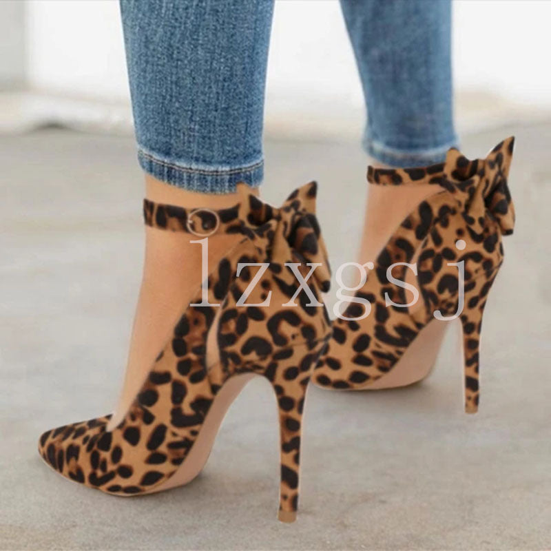 Chic Orthopedic Shoes with Unique Design