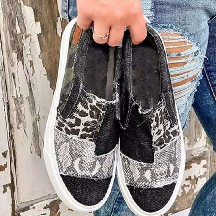 Chic Orthopedic Shoes with Unique Design