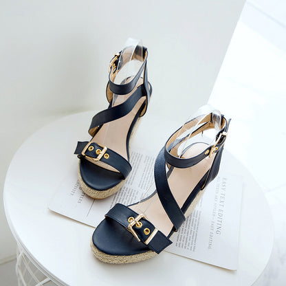 Graceful Orthopedic Sandals for Modern Look