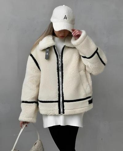 LM | Trendy fluffy jacket for women