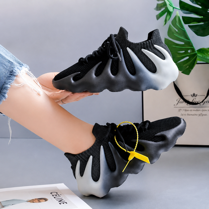 LM | Stylish and airy sneakers