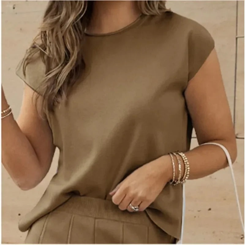 LM | MW - Elegant two-piece set with wide trousers & T-shirt