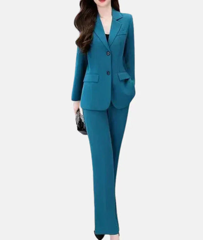 LM | Elegant trouser suit with fitted blazer