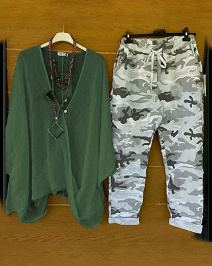 LM | Set of pants and blouse with camouflage pattern