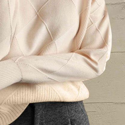 LM | Versatile and comfortable sweater
