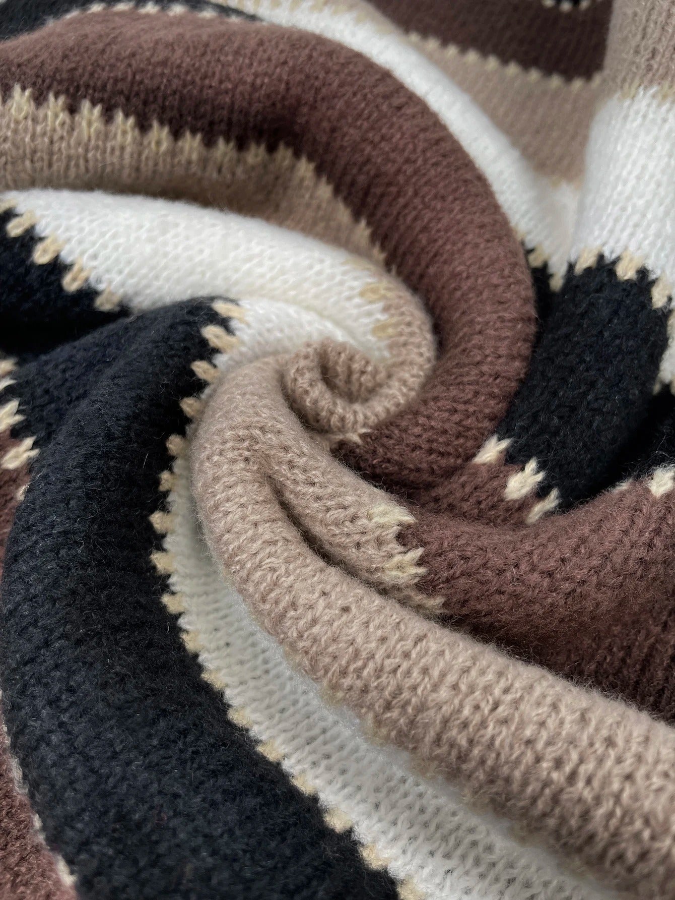 LM | Striped knitted sweater