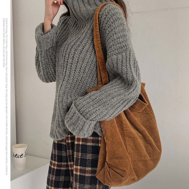 Elegantly Designed Bag