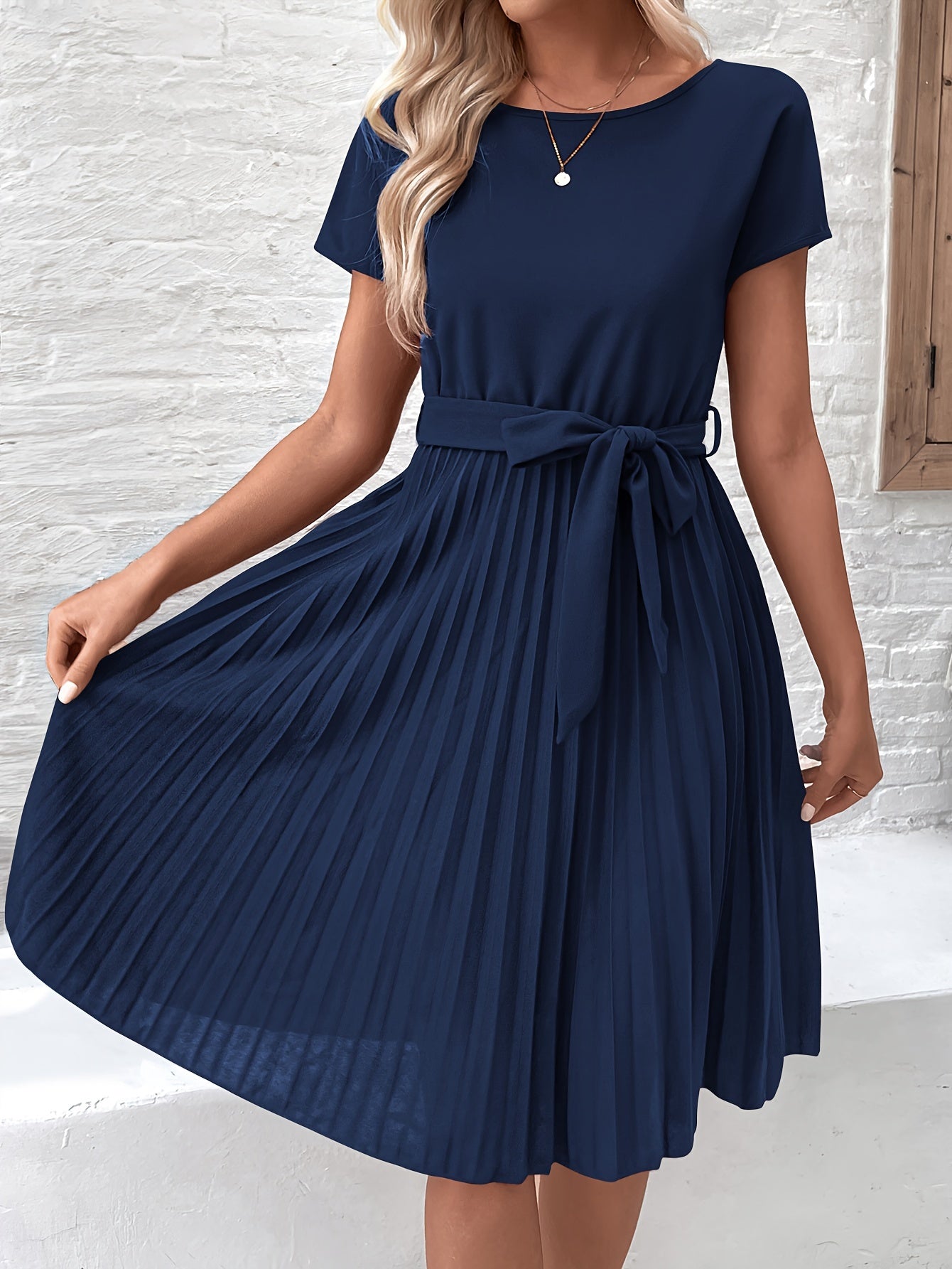 LM | Fashionable and effortless summer dress