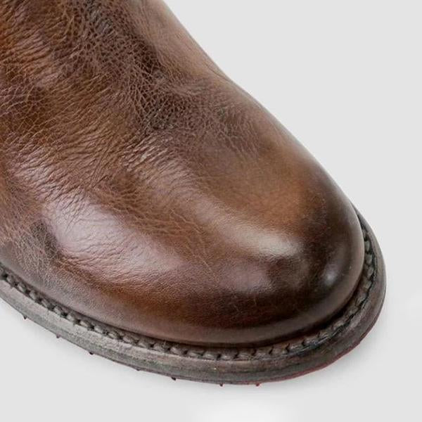 LM | Fashionable supportive orthopaedic shoes