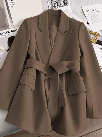 LM | elegant ladies' blazer