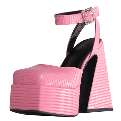 Graceful Orthopedic Shoes for Modern Look