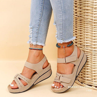 Chic Orthopedic Sandals with Unique Design