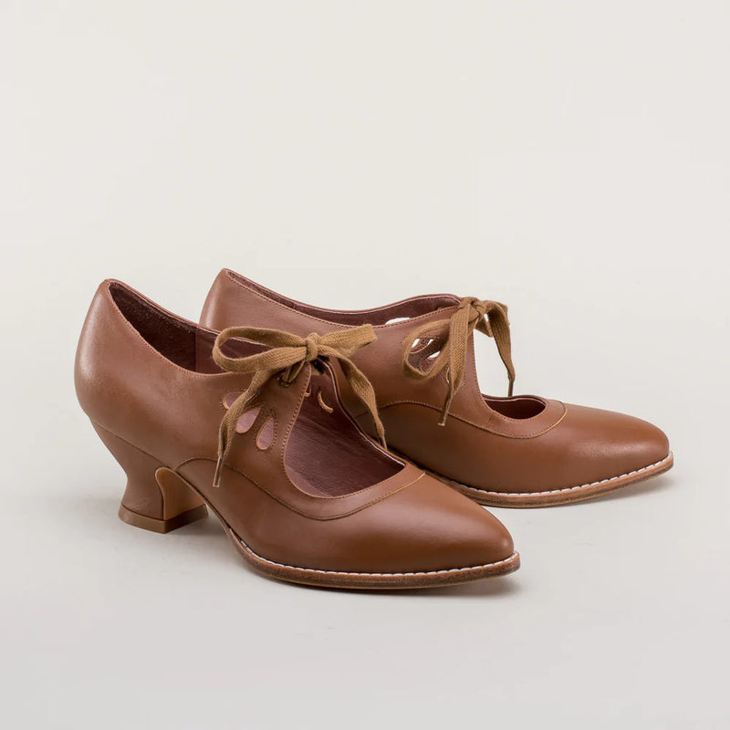 Chic Orthopedic Shoes with Unique Design