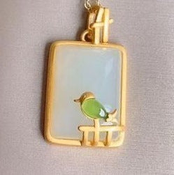 Elegant Gold Necklace for Every Occasion