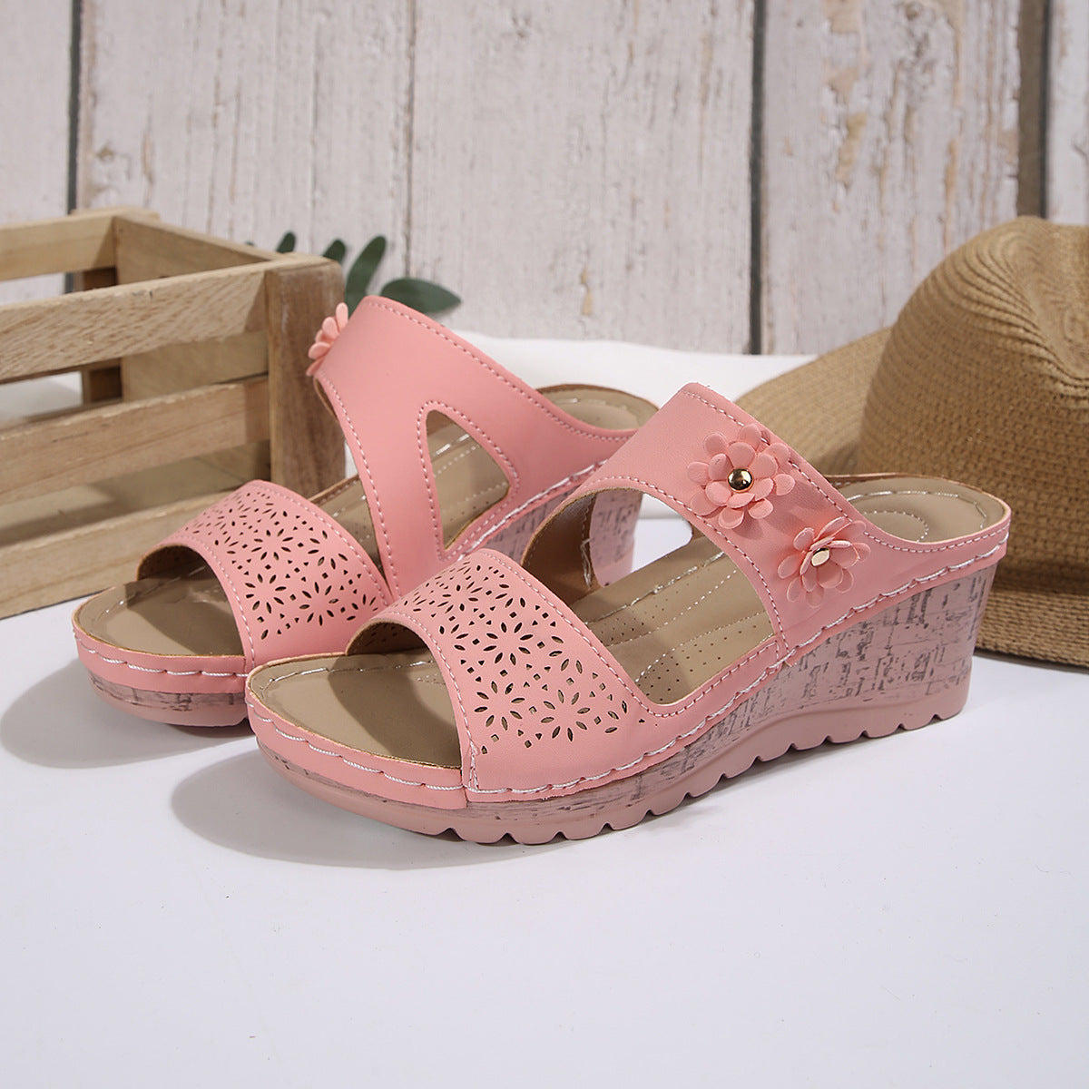 Chic Orthopedic Sandals with Unique Design