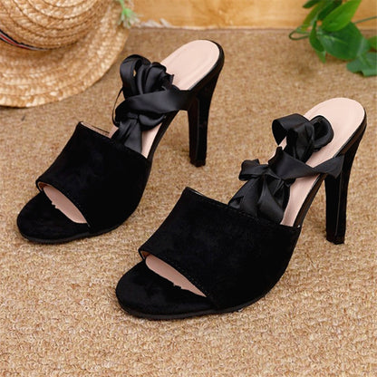 Graceful Orthopedic Sandals for Modern Look