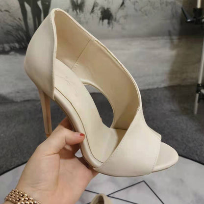 Graceful Orthopedic Sandals for Modern Look