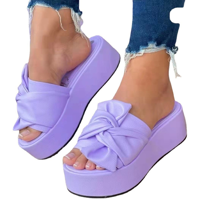 Graceful Orthopedic Sandals for Modern Look