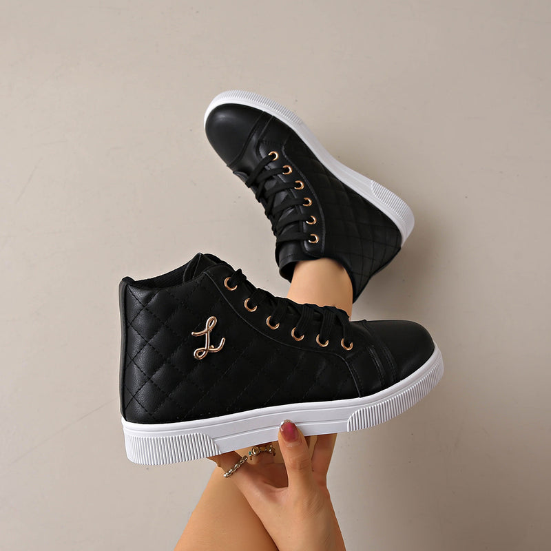 Graceful Orthopedic Trainers for Modern Look