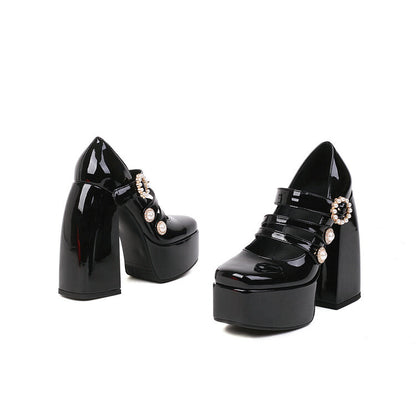 Chic Orthopedic Shoes with Unique Design