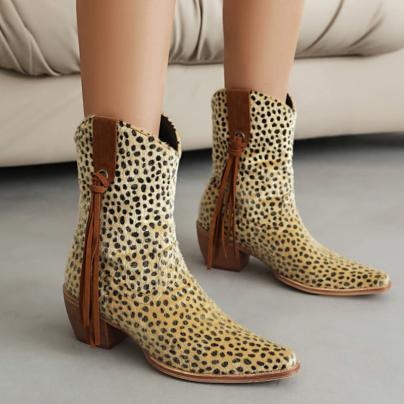 Chic Orthopedic Boots with Unique Design