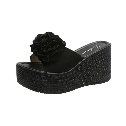 Graceful Orthopedic Sandals for Modern Look