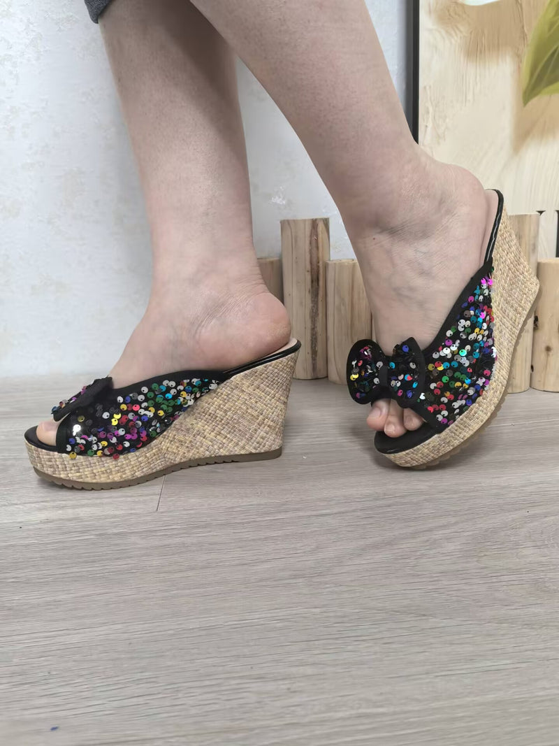 Chic Orthopedic Sandals with Unique Design