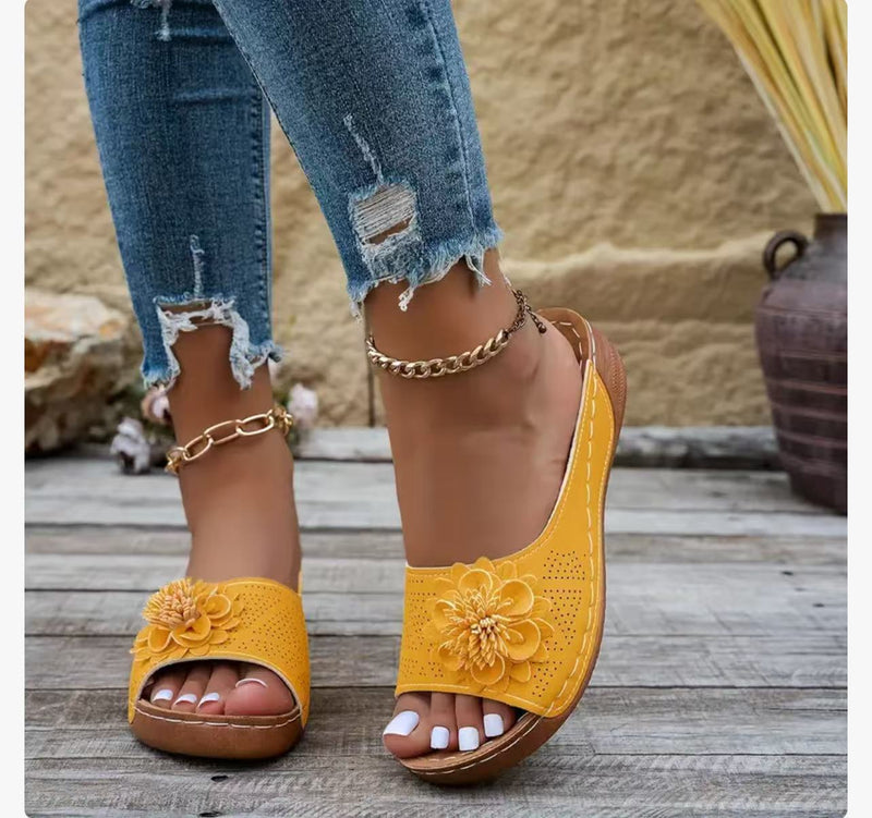 Graceful Orthopedic Sandals for Modern Look