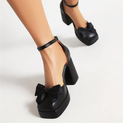 Graceful Orthopedic Sandals for Modern Look