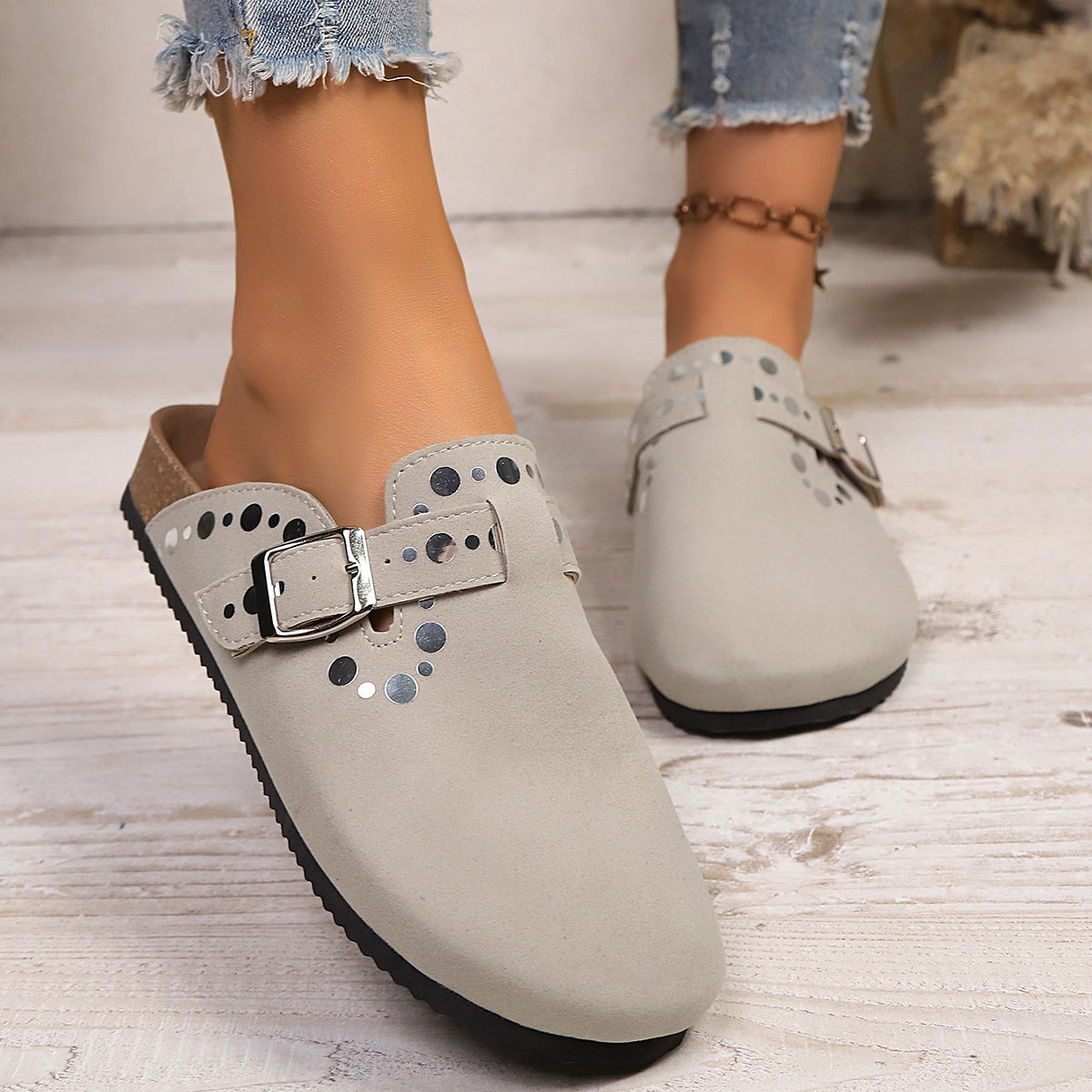 Chic Orthopedic Shoes with Unique Design
