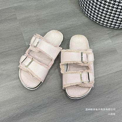 Graceful Orthopedic Sandals for Modern Look
