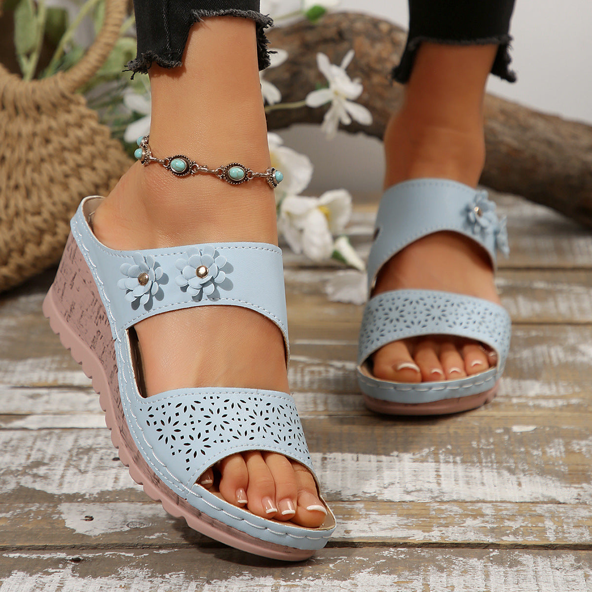 Chic Orthopedic Sandals with Unique Design