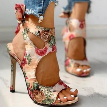 Chic Orthopedic Sandals with Unique Design