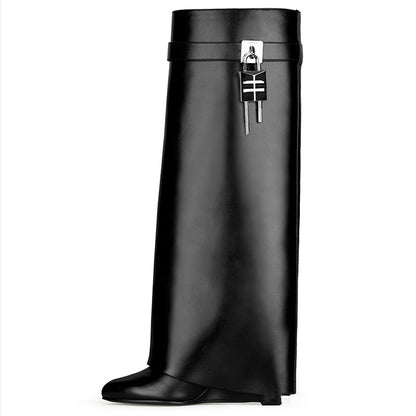 Graceful Orthopedic Boots for Modern Look