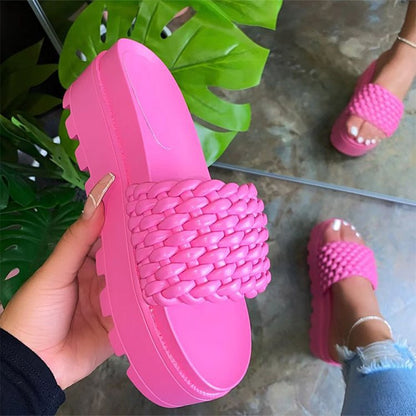 Graceful Orthopedic Sandals for Modern Look