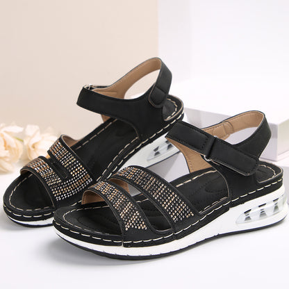 Chic Orthopedic Sandals with Unique Design