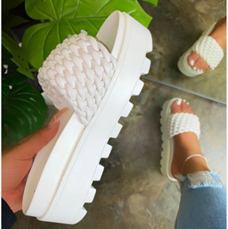 Graceful Orthopedic Sandals for Modern Look